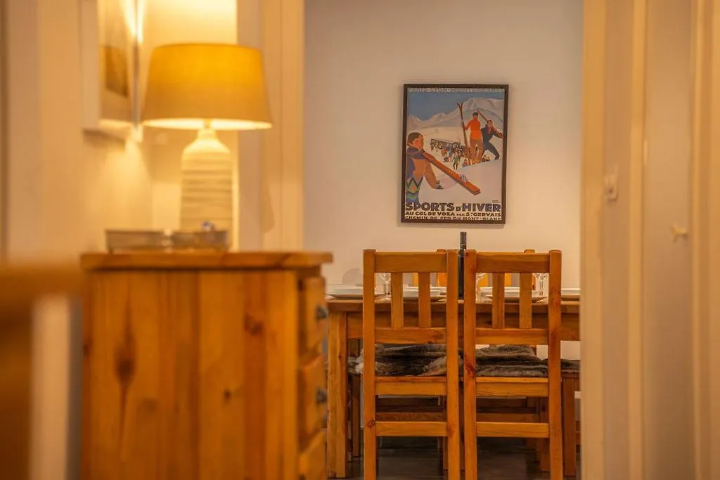 3 Bed Apt,Central Location, Parking, Garden, 6 Pax Saint-Gervais-les-Bains 0*,  France