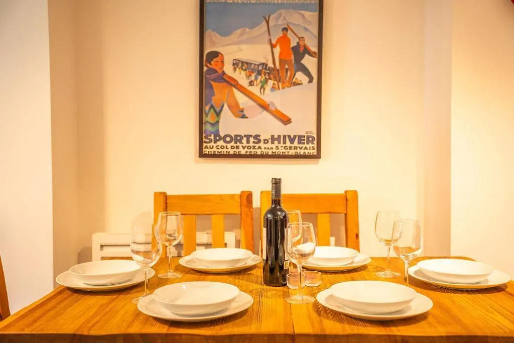 3 Bed Apt,Central Location, Parking, Garden, 6 Pax Saint-Gervais-les-Bains